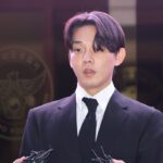 Jaksa menuntut Yoo Ah In ditangkap dan menuduh aktor tersebut menggunakan propofol lebih dari 200 kali dan menghabiskan lebih dari 500 juta KRW (~378.000 USD) untuk narkotika.