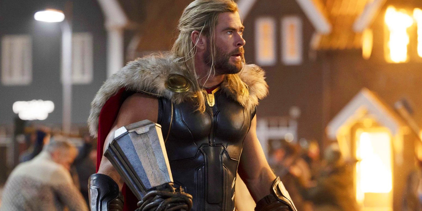 Chris Hemsworth di Thor Cinta dan Guntur