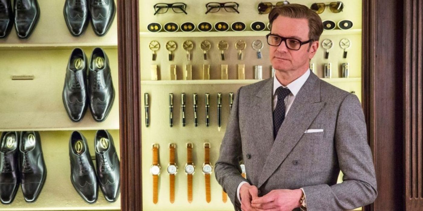 Colin Firth mengenakan setelan jas di Kingsman The Secret Service