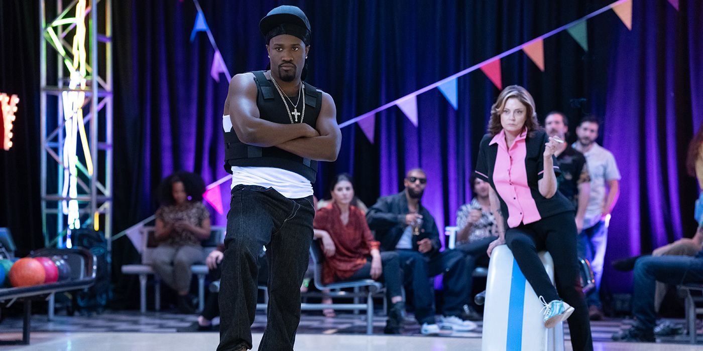 Shameik Moore and Susan Sarandon on the bowling alley in The Gutter